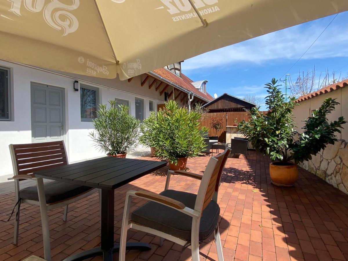 Szkita Panzio Bed & Breakfast Balatonmariafurdo Exterior photo